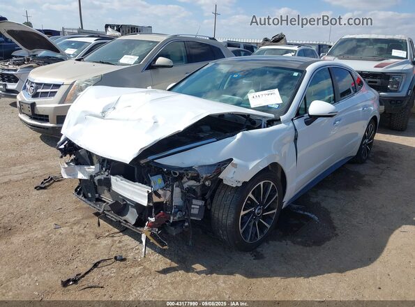 5NPEH4J25MH069930 2021 HYUNDAI SONATA White წინა მარცხენა ხედი სამი მეოთხედიდან