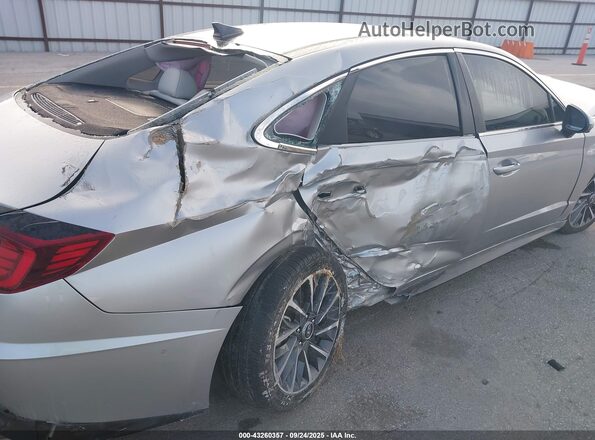 5NPEH4J28LH012667 2020 HYUNDAI SONATA Серебряный Вид спереди