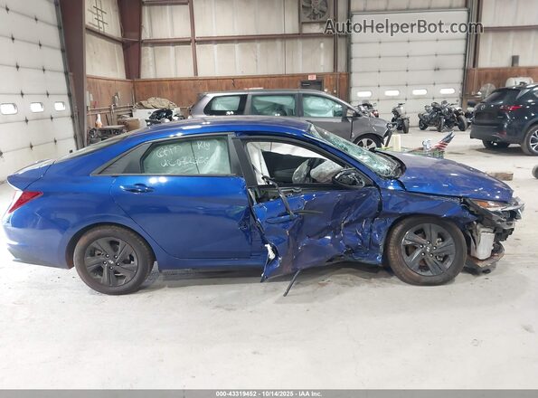 5NPLM4AG3PH106685 2023 HYUNDAI ELANTRA Blue Vista interior trasera
