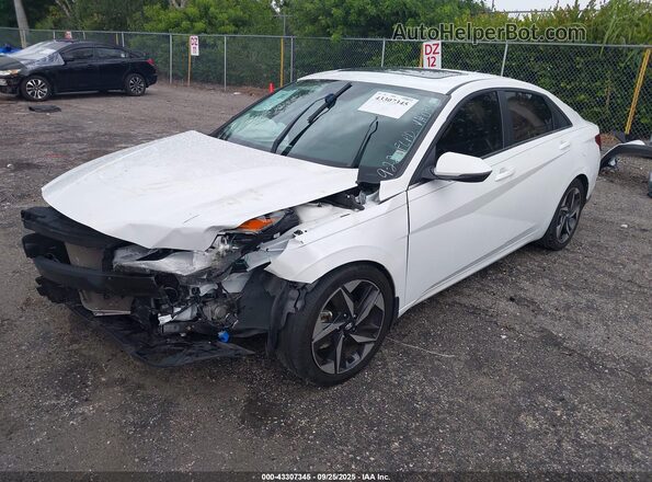 5NPLN4AG0NH060341 2022 HYUNDAI ELANTRA White 
