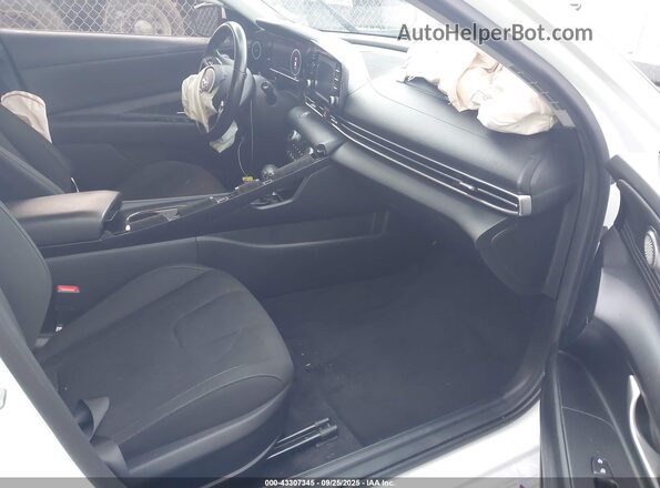 5NPLN4AG0NH060341 2022 HYUNDAI ELANTRA White 