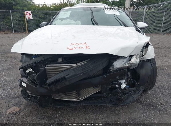 5NPLN4AG0NH060341 2022 HYUNDAI ELANTRA White 