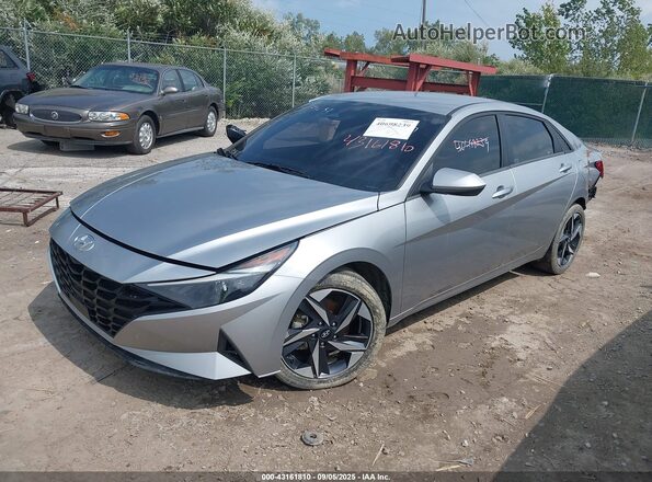 5NPLS4AG5PH107617 2023 HYUNDAI ELANTRA Серебряный Передняя левая четверть