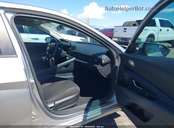 5NPLS4AG7MH042328 2021 HYUNDAI ELANTRA Gray Front interior view