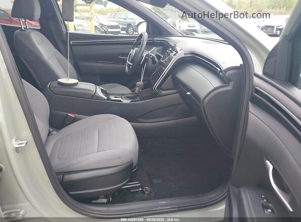 5NTJDDAF8PH057158 2023 HYUNDAI SANTA CRUZ Green Widok wnętrza z przodu