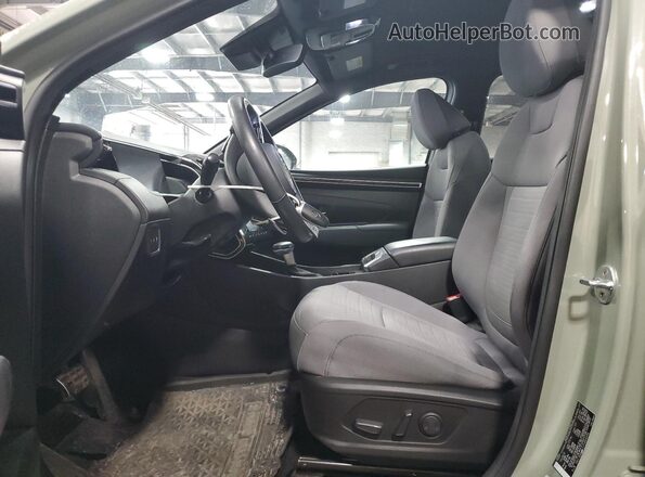 5NTJDDAFXPH046596 2023 HYUNDAI SANTA Green Front interior view