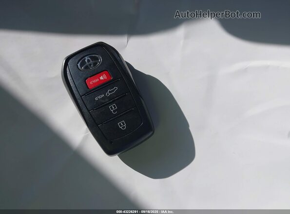 5TDACAB58RS003944 2024 TOYOTA LE Black Առջևի վահանակի տեսք