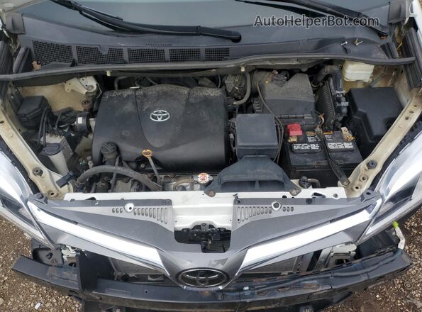5TDDZ3DC4JS206630 2018 TOYOTA LE White Engine compartment view