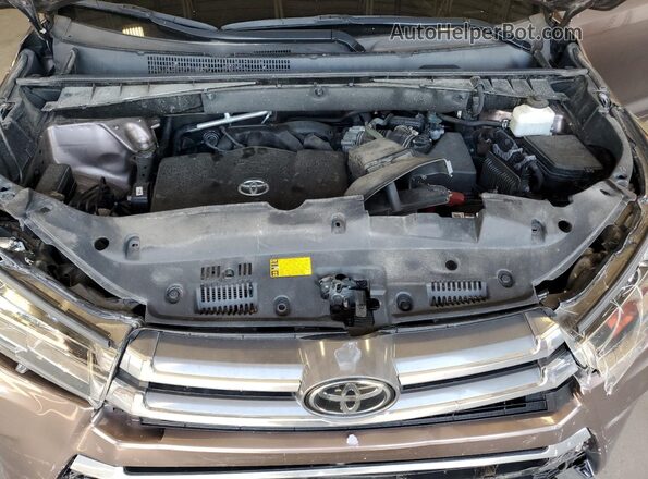 5TDDZRFH6JS879995 2018 TOYOTA LIMITED Tan 