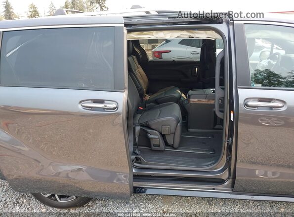 5TDESKFC6SS205724 2025 TOYOTA SIENNA Gray Vista de la etiqueta del VIN
