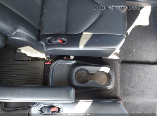 5TDGZRAH7MS045078 2021 TOYOTA LE Black 