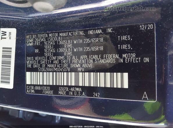 5TDGZRAH7MS045078 2021 TOYOTA LE Black Vista del compartimento del motor