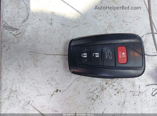 5TDGZRAH9LS000822 2020 TOYOTA LE Red Dashboard view