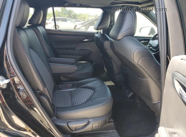 5TDJZRBH2NS208242 2022 TOYOTA HIGHLANDER Black 