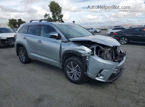5TDJZRFH1JS812949 2018 TOYOTA HIGHLANDER Silver 