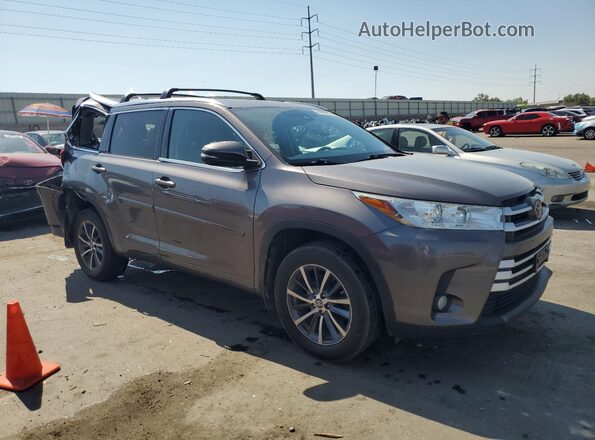 5TDJZRFH7JS830050 2018 TOYOTA HIGHLANDER Charcoal 