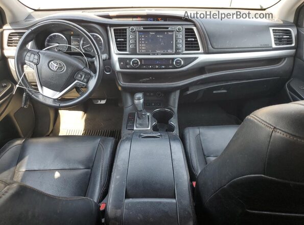 5TDJZRFH7JS830050 2018 TOYOTA HIGHLANDER Charcoal 