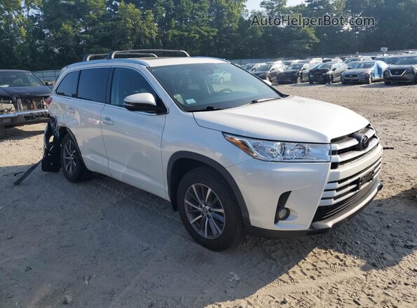 5TDJZRFH8JS888961 2018 TOYOTA HIGHLANDER Белый 