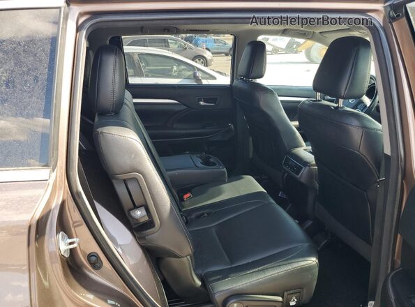 5TDJZRFH8JS898972 2018 TOYOTA HIGHLANDER Brown 