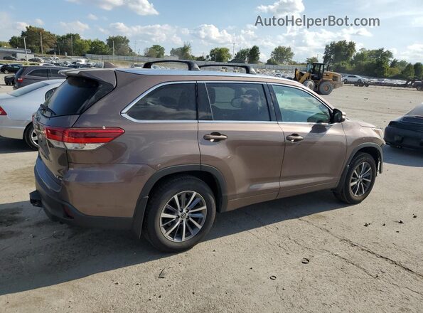 5TDJZRFH8JS898972 2018 TOYOTA HIGHLANDER Brown 