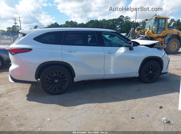 5TDKDRAH5PS025330 2023 TOYOTA HIGHLANDER Белый Вид задней части салона
