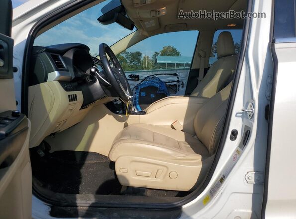 5TDKZRFH6JS527426 2018 TOYOTA HIGHLANDER White 