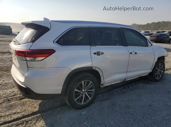 5TDKZRFH6JS527426 2018 TOYOTA HIGHLANDER White 