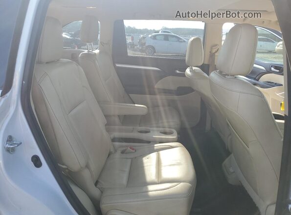5TDKZRFH6JS527426 2018 TOYOTA HIGHLANDER White 