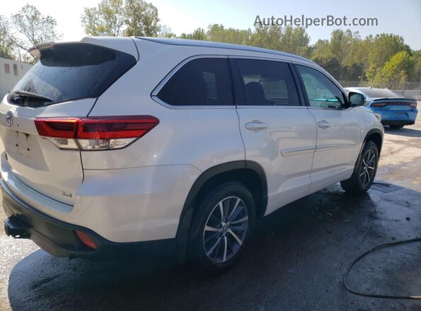 5TDKZRFH6JS538961 2018 TOYOTA HIGHLANDER White 