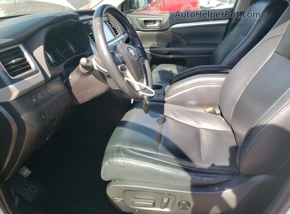 5TDKZRFH6JS538961 2018 TOYOTA HIGHLANDER White 