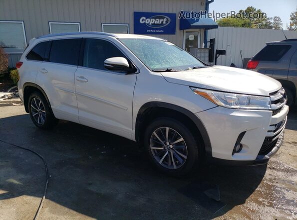 5TDKZRFH6JS538961 2018 TOYOTA HIGHLANDER White 