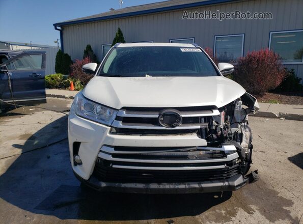 5TDKZRFH6JS538961 2018 TOYOTA HIGHLANDER White 