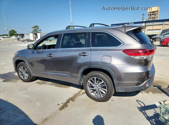 5TDKZRFH7JS530870 2018 TOYOTA HIGHLANDER Gray 