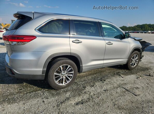5TDKZRFH8JS532742 2018 TOYOTA HIGHLANDER Silver 