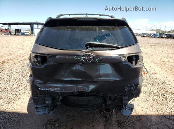 5TDKZRFH9JS245345 2018 TOYOTA HIGHLANDER Желто-коричневый 