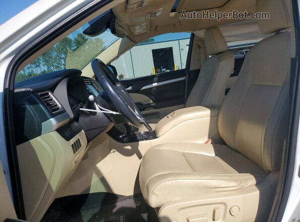 5TDKZRFHXJS546528 2018 TOYOTA HIGHLANDER Белый 