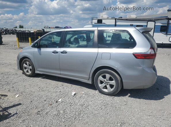 5TDZZ3DC3JS952041 2018 TOYOTA SIENNA Silver 