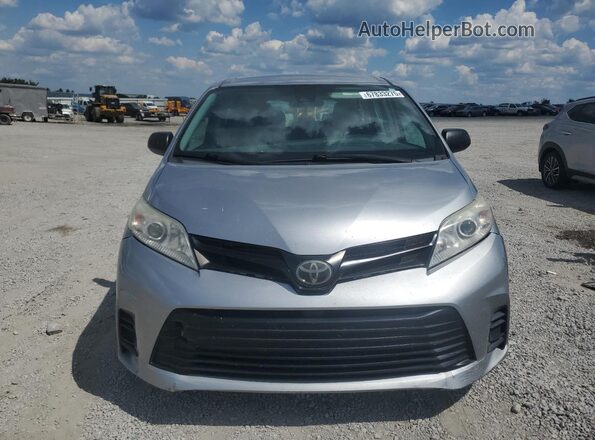 5TDZZ3DC3JS952041 2018 TOYOTA SIENNA Silver 