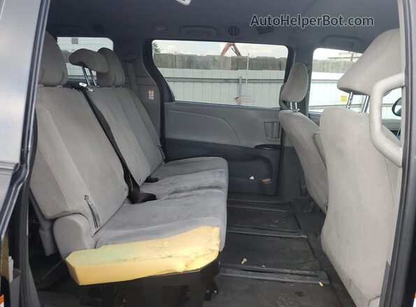5TDZZ3DC4LS030686 2020 TOYOTA SIENNA Black Սալոնի հետևի տեսք