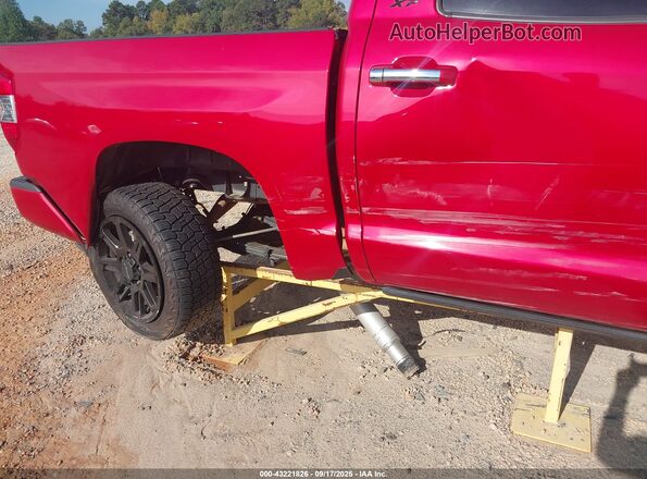 5TFAY5F18MX980102 2021 TOYOTA TUNDRA Красный Вид спереди