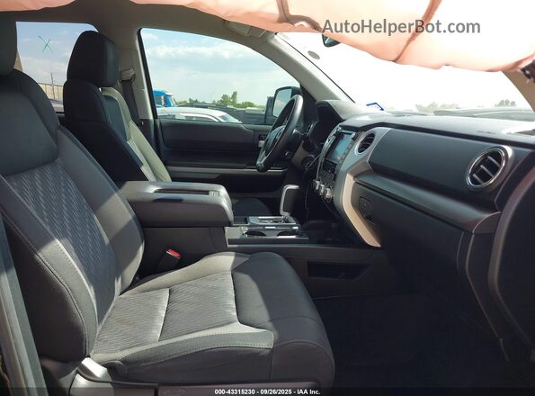 5TFDY5F11MX980164 2021 TOYOTA TUNDRA Black Front interior view