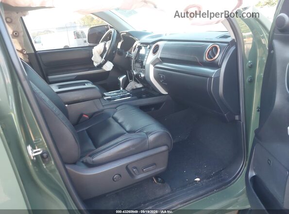 5TFDY5F17LX920548 2020 TOYOTA TUNDRA Зеленый Вид салона спереди