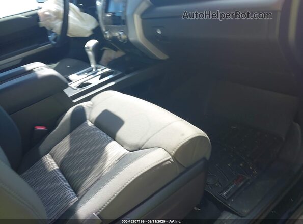 5TFEY5F17MX283781 2021 TOYOTA TUNDRA Черный Вид салона спереди