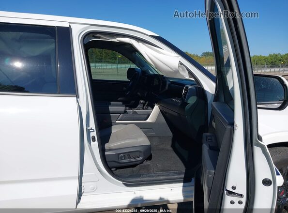 5TFLA5DB2PX066005 2023 TOYOTA TUNDRA White Սալոնի դիմացի տեսք
