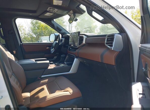 5TFMC5DB3SX095620 2025 TOYOTA TUNDRA HYBRID White Vista interior delantera