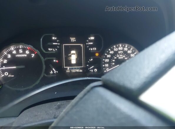 5TFRM5F15JX125660 2018 TOYOTA TUNDRA White Вид задніх сидінь