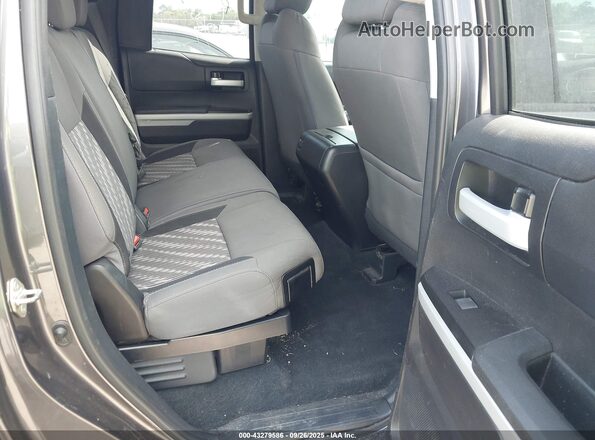 5TFUW5F19KX813148 2019 TOYOTA TUNDRA Серый Вид наклейки с VIN-кодом