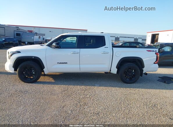 5TFWA5DB8SX317129 2025 TOYOTA LIMITED White Սալոնի 360 աստիճան տեսք