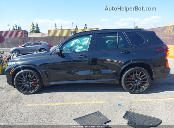 5UX13EU00S9Z30139 2025 BMW X5 Black 360 interior view