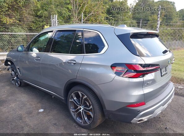 5UX13EU01R9V12165 2024 BMW X5 Silver Rear left
